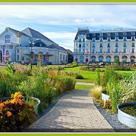 Cabourg, Appartement Plain Pied Avec Terrasse Acces Direct A La Plage Zewnętrze zdjęcie