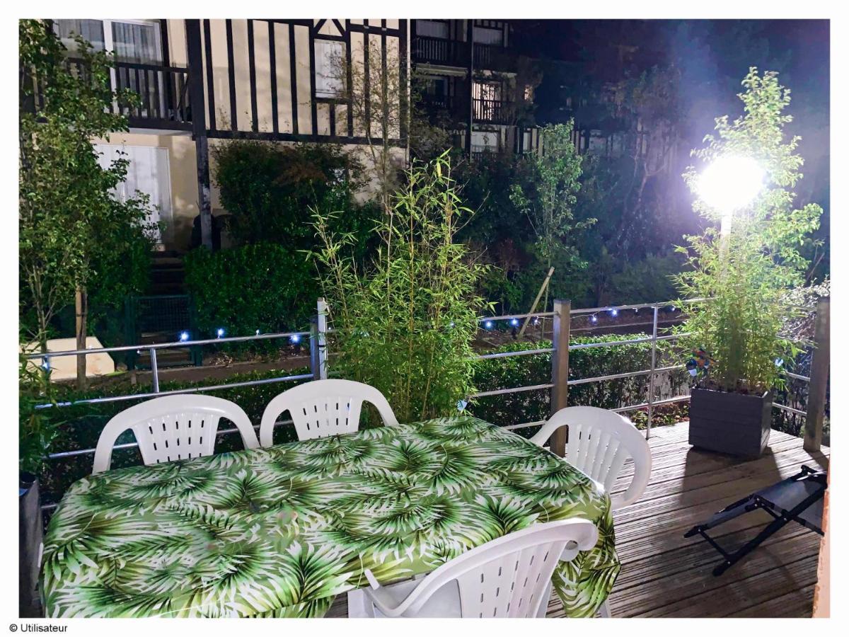 Cabourg, Appartement Plain Pied Avec Terrasse Acces Direct A La Plage Zewnętrze zdjęcie