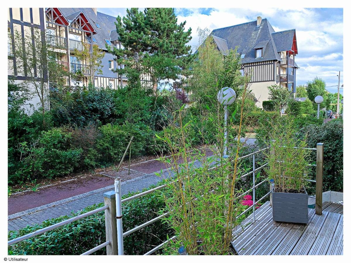 Cabourg, Appartement Plain Pied Avec Terrasse Acces Direct A La Plage Zewnętrze zdjęcie
